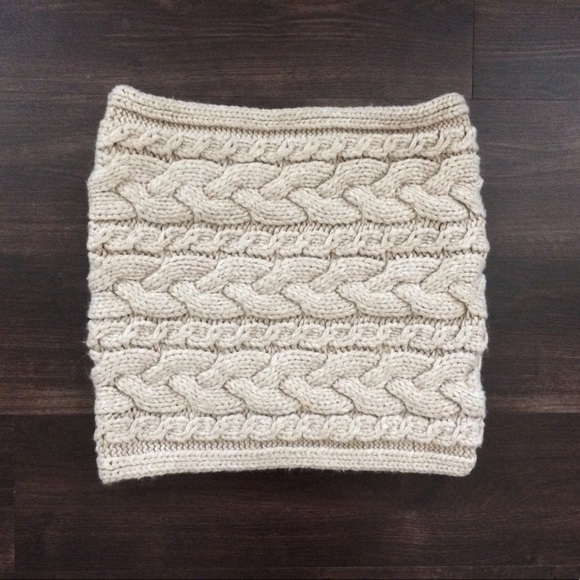 beige thick knit wool blend cowl infinity scarf - Picture 2 of 4